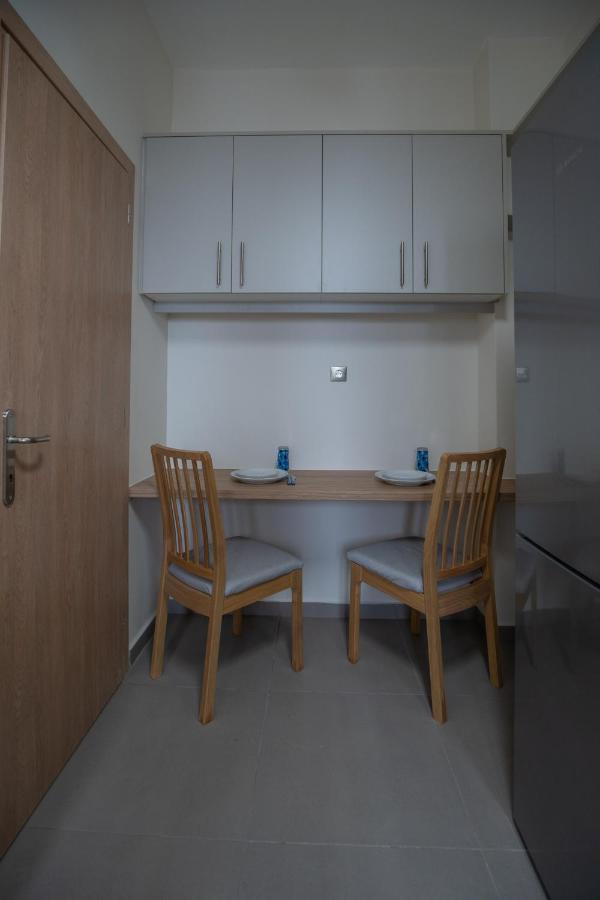 Max Blue Apartment, A Like No Other Piraeus